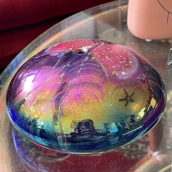 Vintage Accents Vintage 989 Glasshouse Art Glass Iridescent Vase